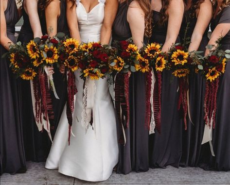 Fall Sunflower Weddings, Sunflower Wedding Ideas, Sunflower Wedding Cake, Sunflowers And Roses, Sunflower Wedding Bouquet, Sunflower Themed Wedding, Burgundy Bridesmaid, Black Bridesmaids, Wedding Dress Pictures