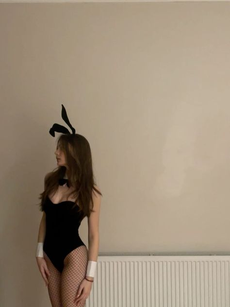 Fishnet Outfit, Playboy Bunny Costume, Bunny Halloween, Kostum Halloween, Bunny Halloween Costume, Rabbit Costume, Hot Halloween Outfits, Corset Bodysuit, Pretty Halloween Costumes