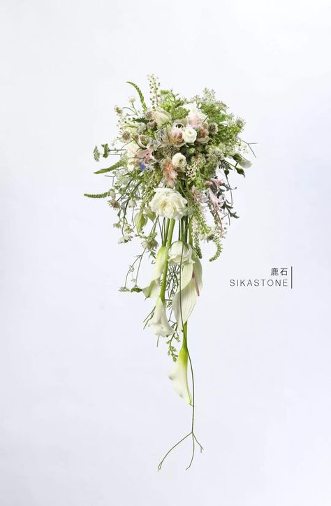 Fun Wedding Bouquets, Bouquet Styles, Portland Wedding Venues, Unique Bridal Bouquets, Elegant Wedding Bouquets, Floral Bouquets Wedding, Boho Bouquet, Cascade Bouquet, Bunch Of Flowers