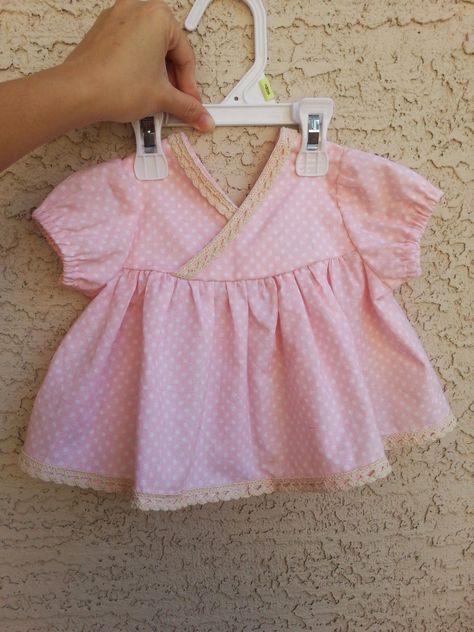 sewing patterns for baby girls Free Newborn Dress Pattern, Newborn Dress Pattern Free Sewing, Newborn Dress Pattern, Blanket Patterns Sewing, Baby Boy Sewing Patterns, Newborn Sewing Patterns, Baby Girl Dress Ideas, Boy Sewing Patterns, Hoodie Sewing Patterns