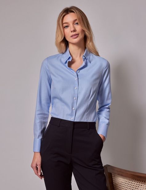 Light Blue Shirts Women, Light Blue Shirt Outfit, Corporate Minimalist, Formal Shirts Women, Ladies Shirts Formal, Women Shirt Designs, Internship Outfit, Formal Fits, Smart Clothes