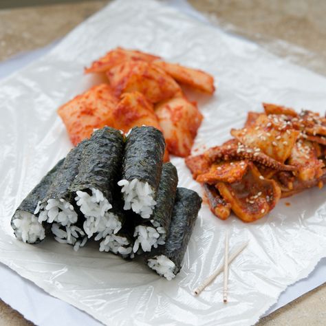 Chungmu Kimbap, the famous seaweed rice rolls from my hometown Chungmu Kimbap, Seaweed Rolls, Radish Kimchi, Rice Rolls, Broiled Fish, Korean Dishes, Asian Inspired Recipes, Grain Foods, Sweet Chili Sauce