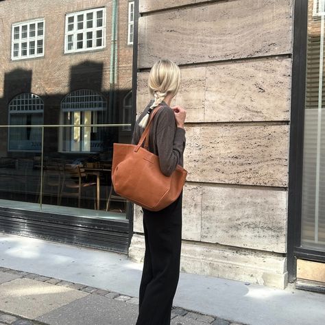 Carry timeless style wherever you go with our luxe shopper bag in colour Cognac 🤎 #depecheeu #leathershopper #newin #musthave #classicbag Cognac Bag, Classic Bags, Olivia Palermo, Shopper Bag, Cognac, Minimalist Fashion, Must Haves, Timeless Fashion, My Style