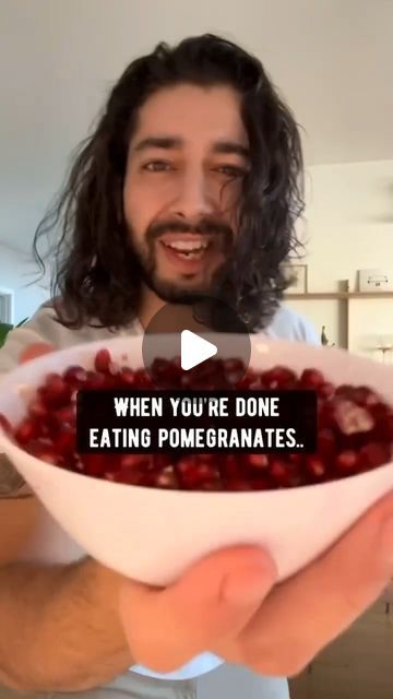 Unravel Talks on Instagram: "Unlock the Hidden Powers of Pomegranate Peels! 🍇🌟  Hey everyone! Did you know that pomegranate peels, which most of us toss without a second thought, are packed with incredible health benefits? Today, I'm excited to show you how to harness these benefits and make the most out of every part of this superfruit!  Pomegranates are celebrated for their nutritional value, but their peels are often overlooked. Rich in antioxidants, anti-inflammatory, and antibacterial properties, these peels can be transformed into various health-boosting remedies. In this video, I'll guide you through simple and effective ways to use pomegranate peels, from creating skincare products to enhancing your teas and more!  👉 Stay tuned as we explore:  How to dry and powder pomegranate p Pomegranate Oatmeal Recipes, Frozen Pomegranate Seeds, How To Remove Pomegranate Seeds, Peel Pomegranate How To, Pomegranate Peeling Hacks, How To Peel Pomegranate Easily, How To Peel A Pomegranate, How To Eat A Pomegranate, How To Open A Pomegranate