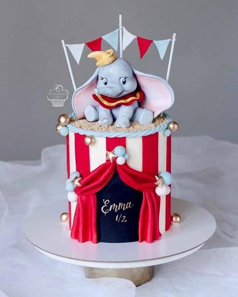 Dumbo Cake, Carnival Birthday Theme, Dumbo Birthday Party, Circus Theme Cakes, Circus 1st Birthdays, Circus Cake, Disney Baby Shower, Circus Birthday Party, Baby Shower Diaper Cake