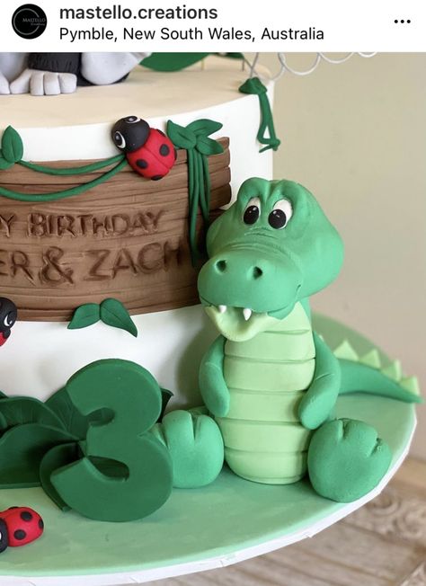 Crocodile Cake Topper, Crocodile Cake Birthday, Crocodile Cake, Strawberry Birthday Cake, Jungle Safari Birthday, 13 Birthday Cake, Monkey Cake, Baby Cake Smash, Jungle Cake