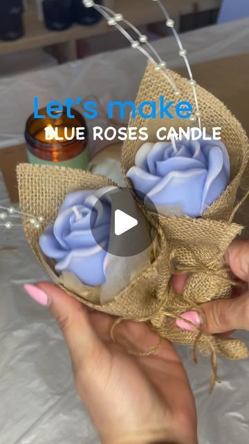 Perry Arakel  | Clean  Soy Candles & Soaps on Instagram: "Save this for later 💕" Soya Candle Diy, Candle Making Tutorial Videos, How To Make Flower Candles, Mochi Candle, Candle Package Ideas, Candle Bouquet Diy, Candle Flower Bouquet, Candle Design Ideas Creative, Diy Candle Decorating Ideas