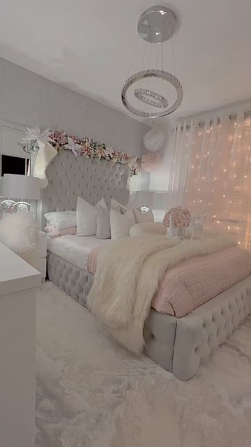 Dream Bedroom Inspiration, Luxury Room Bedroom, Pink Bedroom Decor, Pink Room Decor, Classy Bedroom, Dream Apartment Decor, Room Redesign, Redecorate Bedroom, Dream House Rooms