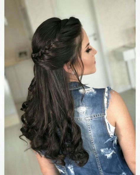 ⭐peinados⭐ Engagement Hairstyles, Hair Upstyles, Quince Hairstyles, Front Hair Styles, Penteado Cabelo Curto, Trending Hairstyles, Wedding Hairstyles For Long Hair, Easy Hairstyles For Long Hair, Hairstyles For Long Hair