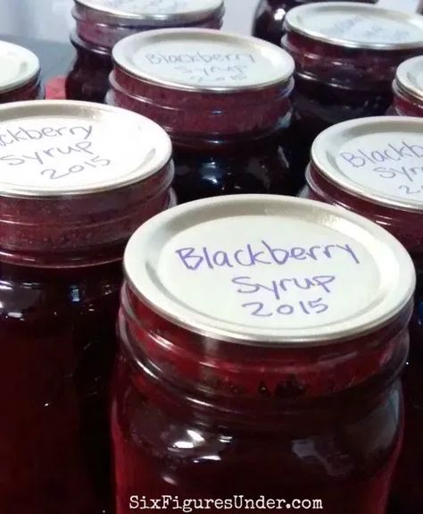 Blackberry Juice Recipes, Blackberry Syrup Recipe, Blackberry Butter, Canning Syrup, Canning Blackberries, Blackberry Brandy, Homemade Syrups, Waffles Ice Cream, Homemade Jams