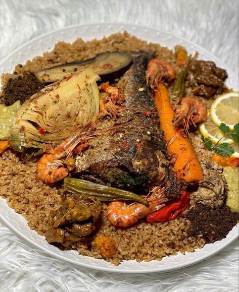 Senegalese Food, Gambian Food, Senegalese Recipe, Brunch Catering, Ghanaian Food, Turmeric Tea Recipe, West African Food, Africa Food, Nigerian Food