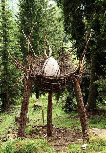 Casa Dos Hobbits, Branch Sculpture, Dragon Nest, Willow Weaving, Picasso Paintings, Earth Art, Forest Art, Outdoor Sculpture, The Nest