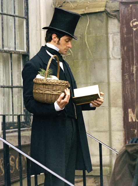 “ Richard Armitage as John Thorton in North and South (TV Mini-Series, 2004). ” Elizabeth Gaskell, John Thornton, John Brown, Period Movies, Oliver Twist, North And South, Costume Drama, Richard Armitage, North South