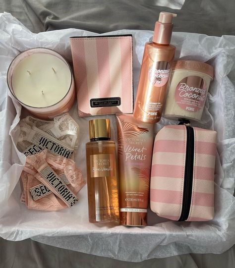 Victoria's Secret Bare Vanilla, Bare Vanilla, Best Gift Baskets, Fragrance Lotion, Vanilla Fragrance, Bath And Body Care, Happy Birthday Gifts, Birthday Wishlist, Body Skin Care Routine