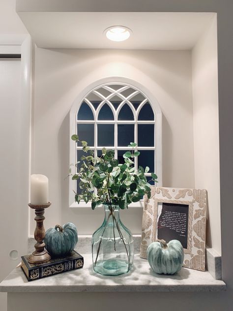 Square Niche Decor, Blue Glass Vase Farmhouse, How To Decorate A Large Recessed Wall Niche, Hallway Alcove Ideas Wall Niches, Corner Niche Decor, Stairway Ledge Decorating Ideas, Wall Niche Entryway, Ledge Decorating Ideas Living Room, Foyer Ledge Decorating Ideas