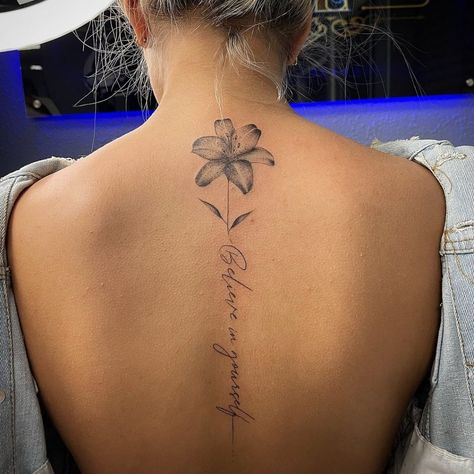 23 Spine Tattoos for Women in 2022 - Small Tattoos & Ideas Tatuaje Cover Up, Back Tattoo Women Spine, Spinal Tattoo, Spine Tattoos For Women, Tattoos For Black Skin, Spine Tattoo, Back Tattoo Women, Tattoo Videos, Spine Tattoos