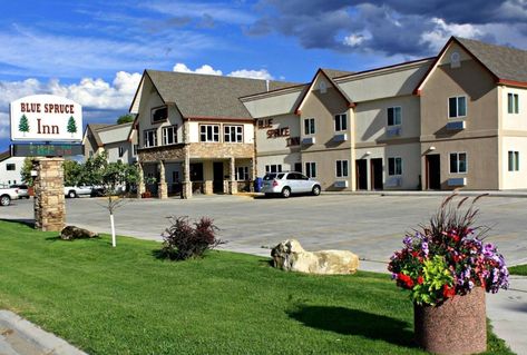 Blue Spruce Inn Meeker Colorado is located in Colorado state, USA. Meeker Colorado, Colorado Hotels, Forest Hotel, Places In Usa, Blue Spruce, White River, Tourist Places, Famous Places, Historical Place