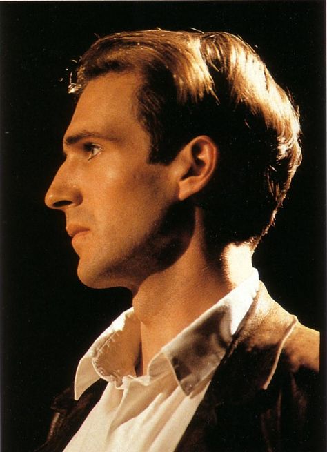 Ralph Fiennes as Troilus Young Ralph Fiennes, Ralph Fiennes 90s, Joseph Fiennes, Word A, Ralph Fiennes, That's Me, I'm Afraid, British Actors, Ask Me Anything