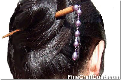 Hair Sticks w/ Hanging Beads Pearled Hair, Upswept Hairstyles, Groovy Jewelry, Diy Hairpin, Summer Hair Accessories, Scarf Pins, Chopstick Hair, Strawberry Hair, Chop Sticks