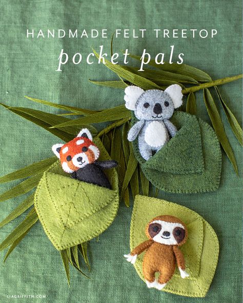 Pocket Pals, Pocket Pal, Felt Tree, Felt Crafts Diy, Felt Patterns, Sewing Toys, Felt Diy, Felt Dolls, Handmade Felt