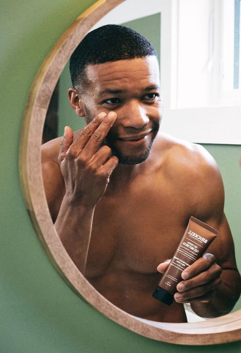 Skin Routine Order, Mens Skin Care Products, Men Beauty Products, Cave Photoshoot, Mens Cosmetics, Male Skincare, Morning Skin Routine, Men Skin Care, Beauty Moodboard