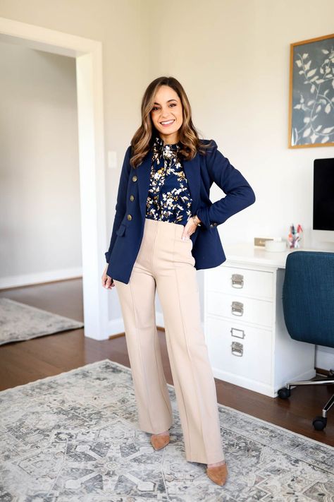 Navy Blazer Outfits, Blue Blazer Outfit, Business Professional Outfits, Blazer Outfits For Women, Mode Tips, Stylish Work Attire, Professional Outfits Women, Business Outfits Women, Corporate Outfits