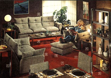 vintage living area Living Room 80s, Room With Brick Wall, Living Room With Brick Wall, 1980s Living Room, 80s Living Room, 80s Living Room Decor, 1980s Interior Design, 1970s Living Room, 1980s Home Decor