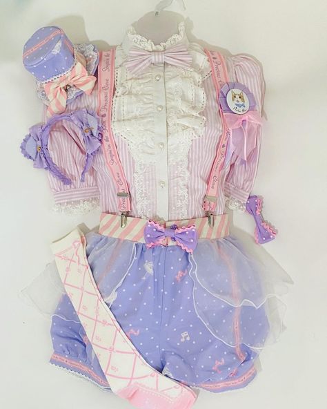 Cute Clown Clothes, Magical Girl Aesthetic, Singing In The Rain, Kawaii Fashion Outfits, Nikko, Spoiler Alert, Japanese Street Fashion, J Fashion, Kawaii Clothes