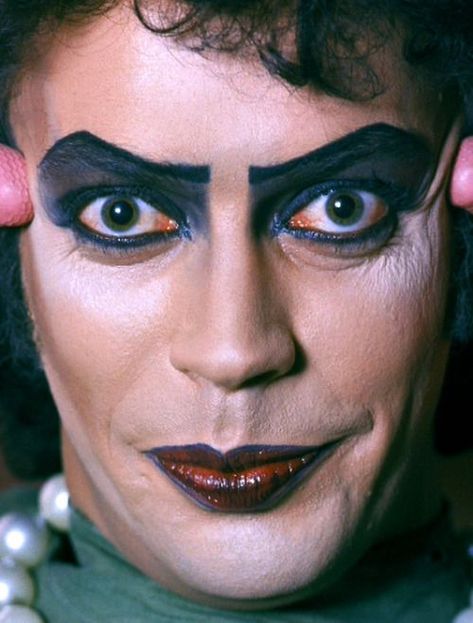 Frank N Furter Makeup, Halloween Costumes Teenage Girl Scary, Frank N Furter Costume, Rocky Horror Picture Show Costume, Rocky Horror Costumes, Tim Curry Rocky Horror, Frank N Furter, Halloween Costumes Teenage Girl, Show Makeup