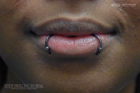 Kinesha is wearing niobium captive bead rings in her healed lip piercings by… Spiral Lip Piercing, Lip Hoop Piercing, Snake Bite Piercing Lips, Snake Bites Lip Piercing, Snakebite Piercing, Snake Bites Piercing, Dream Piercings, Neat Drawings, Lip Piercing Ring