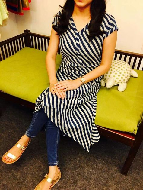 stripes used well Kurthi Models Latest Neck, Stripes Kurti Designs Latest, Kurthi Models Latest, Umbrella Kurti Design, Umbrella Kurti, Top Designs For Women, Salwar Pattern, Churidar Designs, Long Kurta