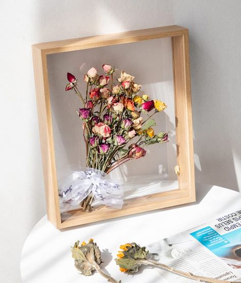 Dried Flower Display, Flower Display Stand, Flower Photo Frame, Wildflower Photo, Doodle Art Flowers, Pressed Flower Crafts, Boyfriend Crafts, Flower Shadow Box, Lover Girl