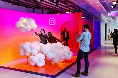 Life-Size Instagram Backdrops | Instagram Got a New Office. It Looks Like Instagram Stand Feria, Instagram Projects, Selfie Wall, Decoration Evenementielle, Event Booth, Photo Zone, Photo Opportunity, Studio Foto, Exhibition Booth Design