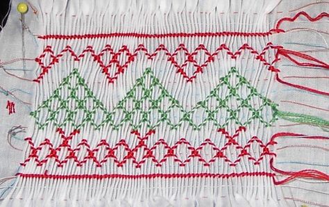 6a00e54f090f6188340105361120d6970b-pi 774×488 pixels Christmas Smocking Plates Free, Geometric Smocking Plates Free, Smocking Plates Free, Easter Smocking Plates, Bird Smocking Plate, Smocking Baby, Smocking Tutorial, Smocking Plates, Smocked Baby Dresses