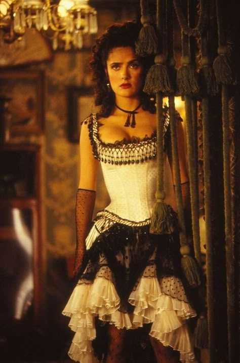 Selma Hayek as Rita Escobar in Wild Wild West (1999) Saloon Outfits, Hens Dress, Saloon Dress, Wild West Outfits, Saloon Girl, Selma Hayek, Saloon Girls, Ren Fair, Western Outfits Women