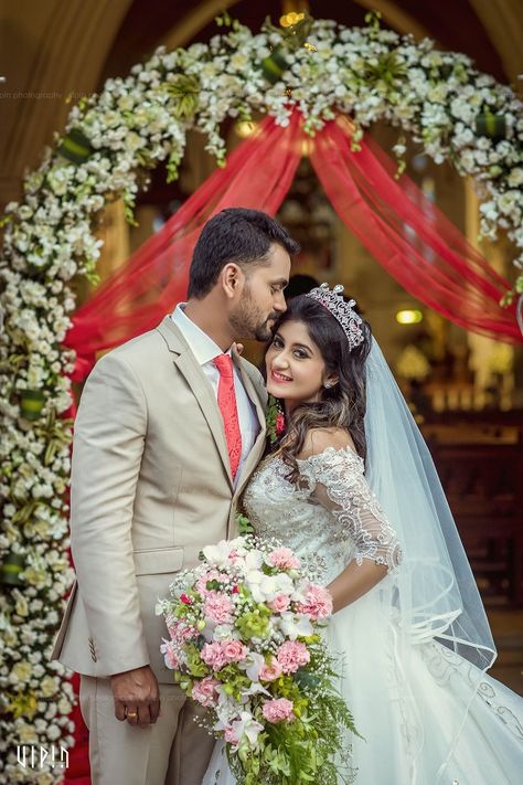 Indian Christian Wedding, Christian Wedding Photography, Christian Wedding Dress, Christian Wedding Gowns, Christian Bridal Saree, Christian Bride, Wedding Frocks, Wedding Stills, Indian Wedding Couple