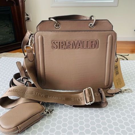 Steven Madden Bag, Steve Madden Bevelyn Bag, Steve Madden Bag Outfit, Steve Madden Bags Handbags, Steve Madden Bevelyn, Steve Madden Outfits, Steve Madden Crossbody Bag, Tik Tok Famous, Steve Madden Purse