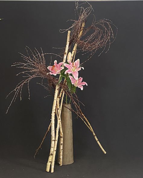 EMILY IN TOKYO: 21st March, 2022 Wild Sunflowers, Murraya Paniculata, New Zealand Flax, Ikebana Flower, Flax Flowers, Crepe Myrtle, Floral Art Design, Birch Branches, Ikebana Flower Arrangement