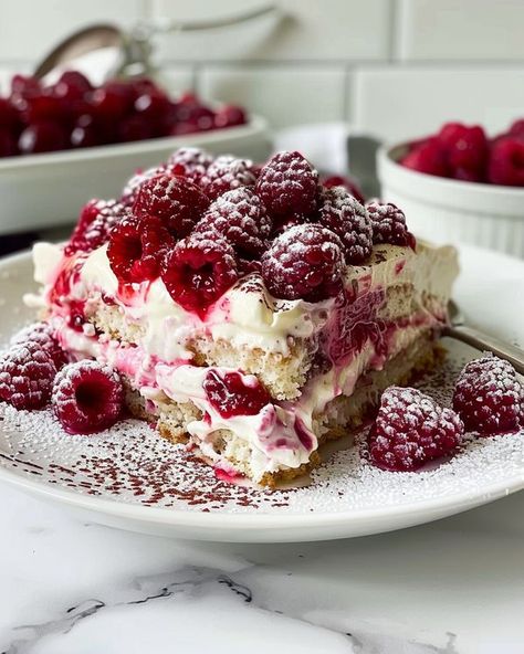 Raspberry Tiramisu, Raspberry Puree, Lady Finger Cookies, Easy Peasy Recipes, Martha Stewart Recipes, Raspberry Recipes, Dipped Cookies, Tiramisu Cake, Fresh Raspberries