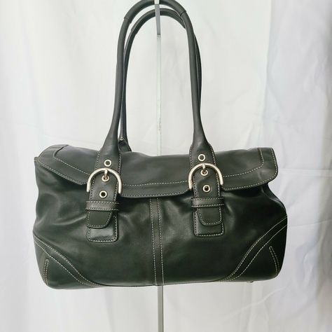 COACH HAMPTON 9636 Soho BLACK Leather w/ HANGTAG Satchel Shoulder Bag Purse See photos for closeup  Thanks for stopping by and helping me to clear out my closet! Please view my other items for sale. View all photos and details. Colors may vary due to lighting and PC. No returns accepted or refund on shipping cost! Shipped with USPS first class or Priority Mail. If you have any questions on this item please contact me. I will try to answer them to the best of my ability. The item comes from a smo Shoulder Bags Outfit, Shoulder Bags For School, Fall Bags, Girls Tote, Vintage Leather Bag, Classic Bags, Pretty Bags, Black Shoulder Bag, Cute Bags