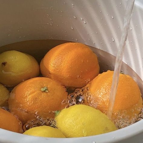 Drømme Liv, Fotografi Vintage, Oranges And Lemons, Orange Aesthetic, Italian Summer, Trik Fotografi, Yellow Aesthetic, European Summer, Mellow Yellow