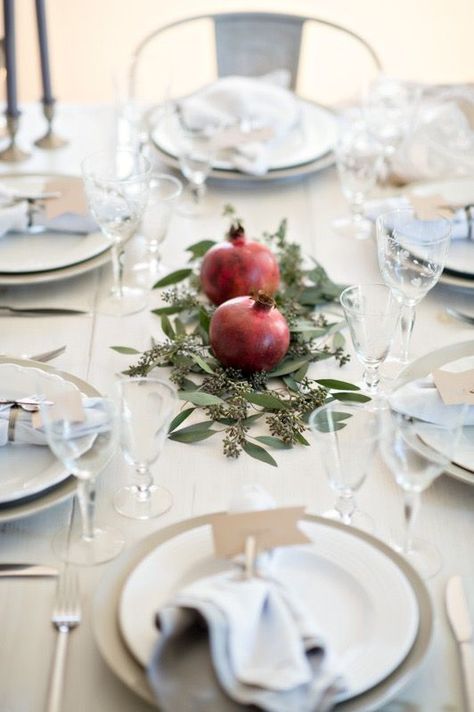 Pomegranate Wedding, Rosh Hashana Recipes, Rosh Hashanah Table, Rosh Hashanah Recipes, Vegan Coleslaw, Yom Kippur, Sukkot, Rosh Hashanah, Jewish Holidays