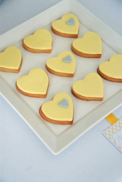 Beautiful heart cookies Tea Party Party, Sunshine Birthday Parties, Heart Cakes, Yellow Party, Sunshine Birthday, Grey Tea, Heart Cookies, My Funny Valentine, Valentine Cookies