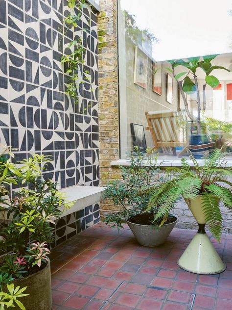 Atrium Garden, Garden Tiles, Walled Garden, Mediterranean Garden, Small Outdoor Spaces, Outdoor Tiles, Outdoor Inspirations, Garden Cottage, Back Garden