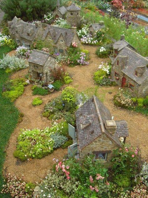 Fairy village~ Winter Greenhouse, Fairy Garden Ideas, Fairy House Diy, Beautiful Fairy, Formal Garden, Miniature Plants, Garden Elements, Bonsai Garden, Fairy Garden Diy