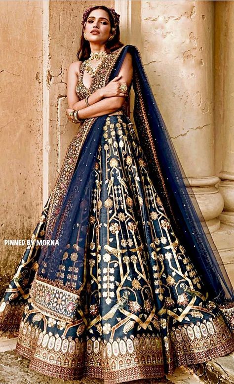 Lehenga Shopping, Jj Valaya, Baju Kahwin, Indian Outfits Lehenga, Wedding Lehenga Designs, Indian Bride Outfits, White Wedding Gowns, Traditional Indian Dress, Desi Aesthetic