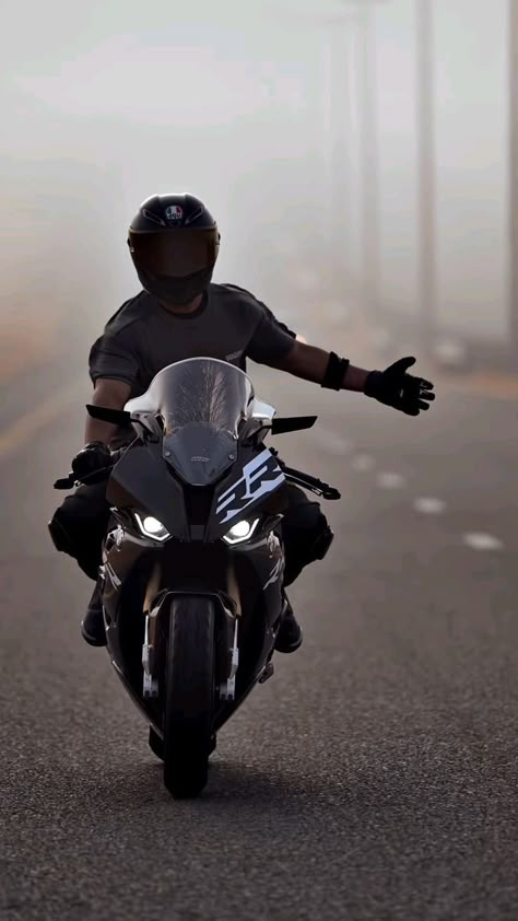 S1000rr Black, Motorcycle Guy, Biker Photography, Hot Biker Guys, Biker Guys, Motorcross Bike, Road Motorcycle, Biker Photoshoot, Bike Aesthetic