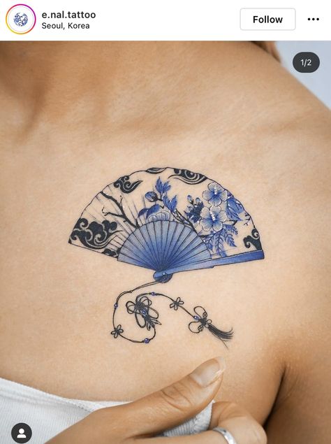 Ladies Tattoo Ideas, Tattoo Japonais, Ladies Tattoo, Sara Fabel, Blue Ink Tattoos, Charm Tattoo, Korean Tattoos, Fan Tattoo, Knot Tattoo