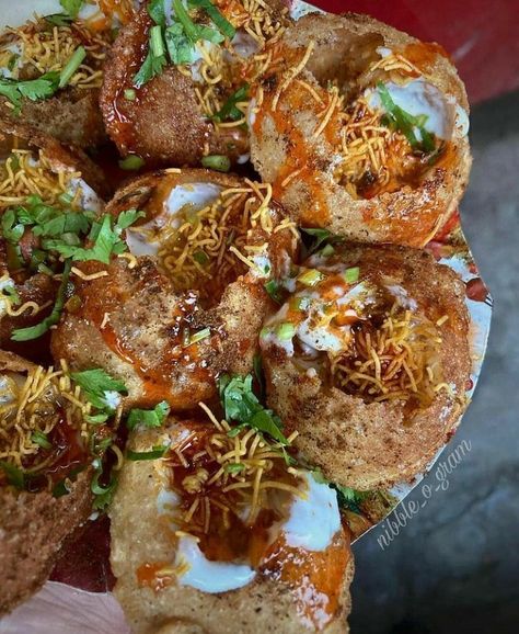 Bengali Street Food, Desi Food Aestathic, Fuchka Street Food, Bengali Snacks, Food Bengali, Vegetarian Street Food, Indian Food Items, World Street Food, Indian Fast Food