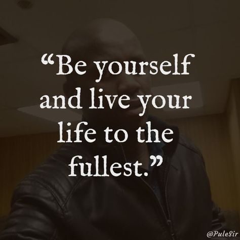 Live Your Life To The Fullest, Live Life To The Fullest Quotes, Introvert Diaries, Young Quotes, Daily Life Quotes, Life Quotes Wallpaper, Full Quote, Extraordinary Life, Life Quotes To Live By